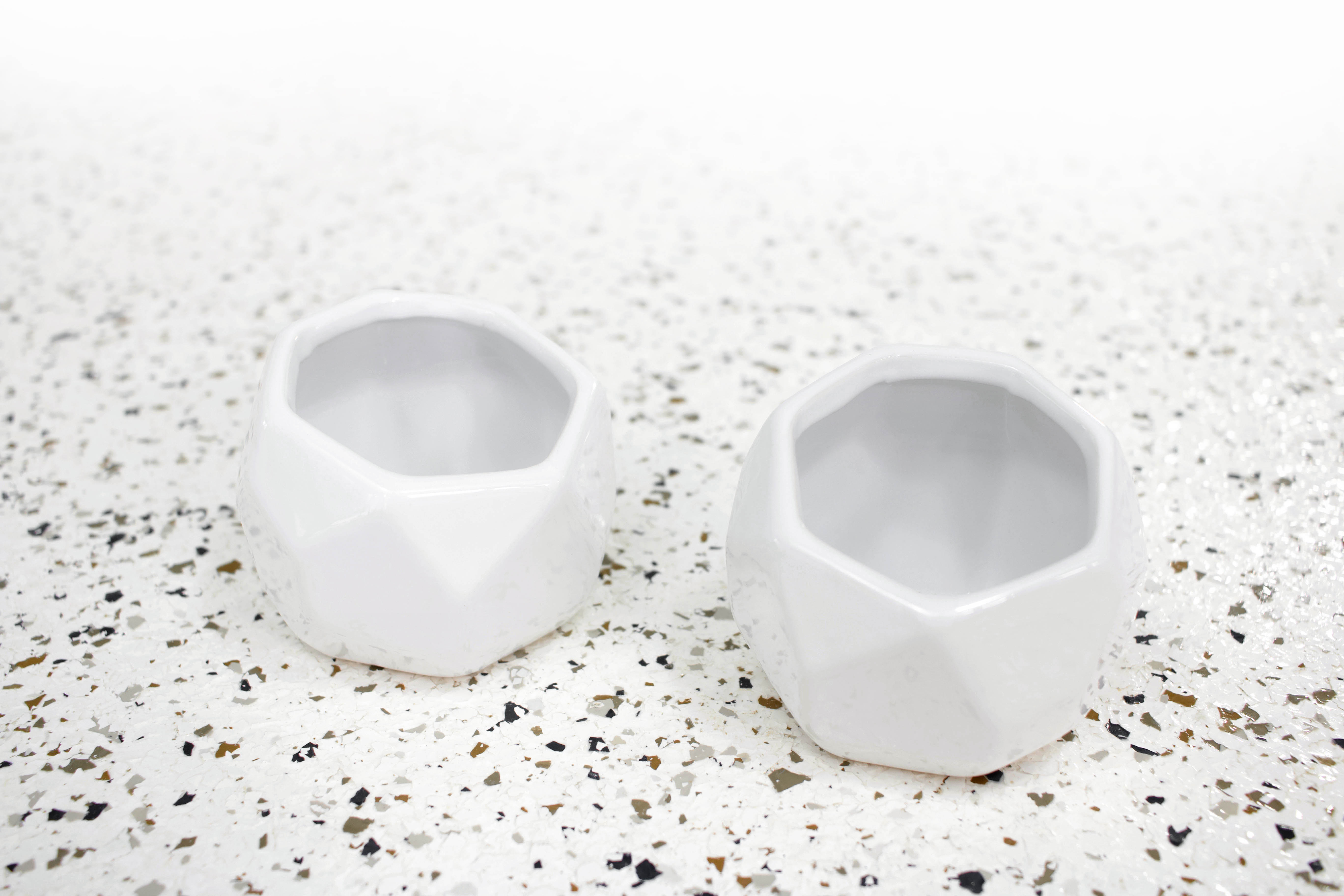 air plant containers wholesale White Geometric Ceramic Air Plant Holder
